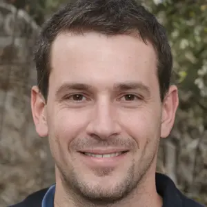 picture of Robert Kelly